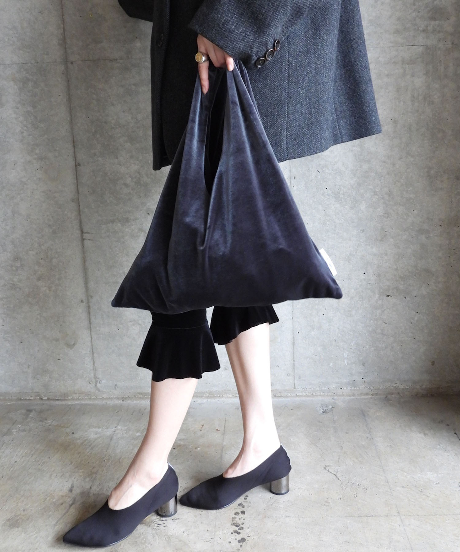 VELVET POUCH