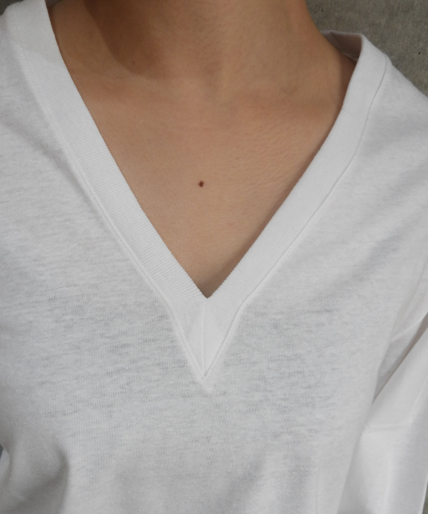 V-neck Long Sleeve Tee