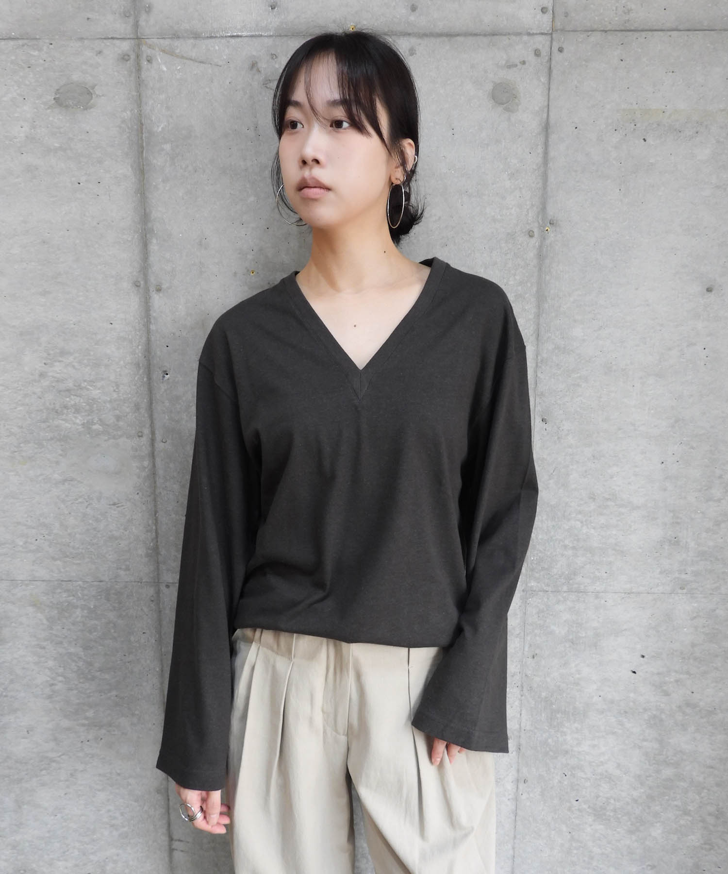 V-neck Long Sleeve Tee