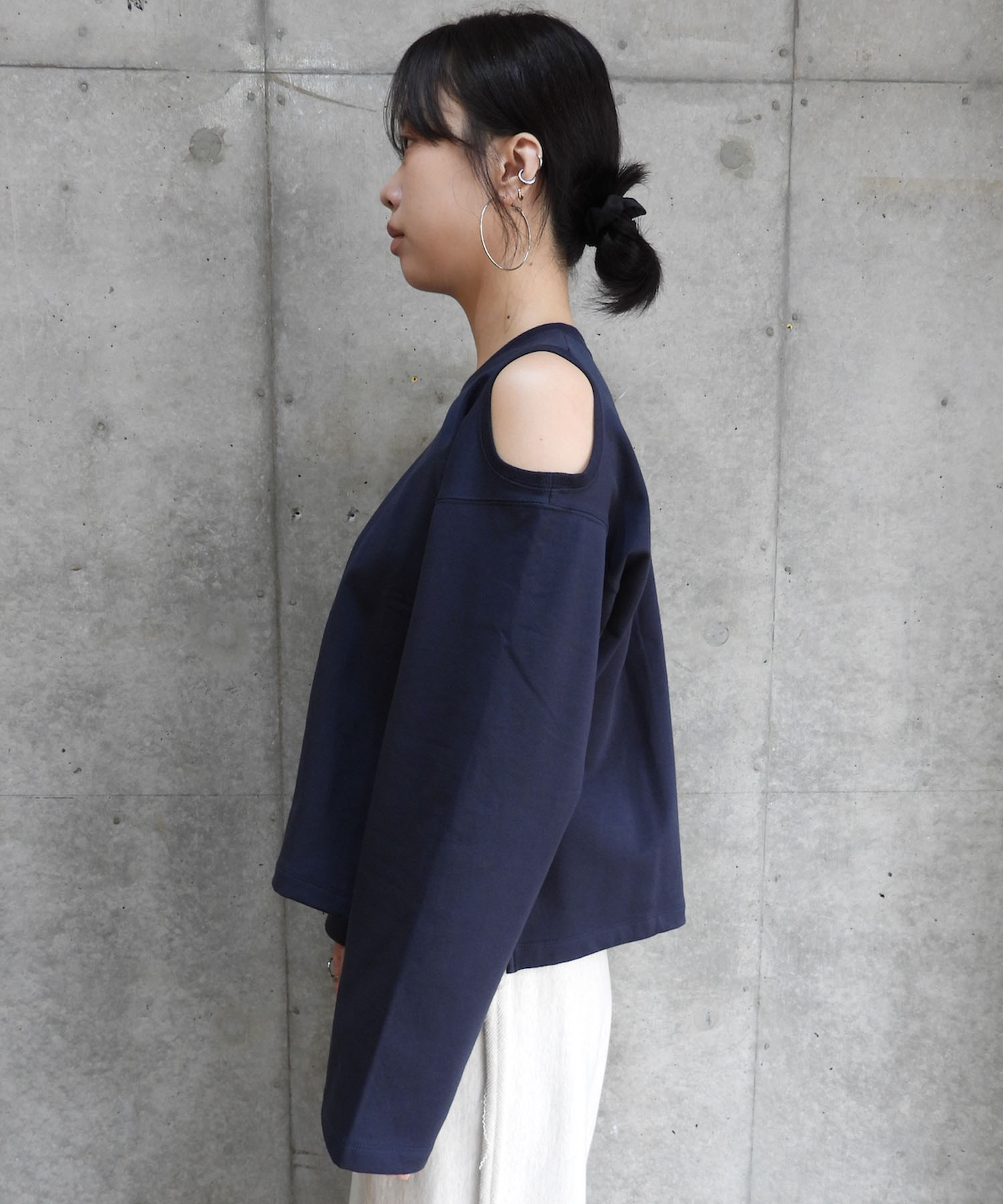 L/S Hole Sweat Shirts