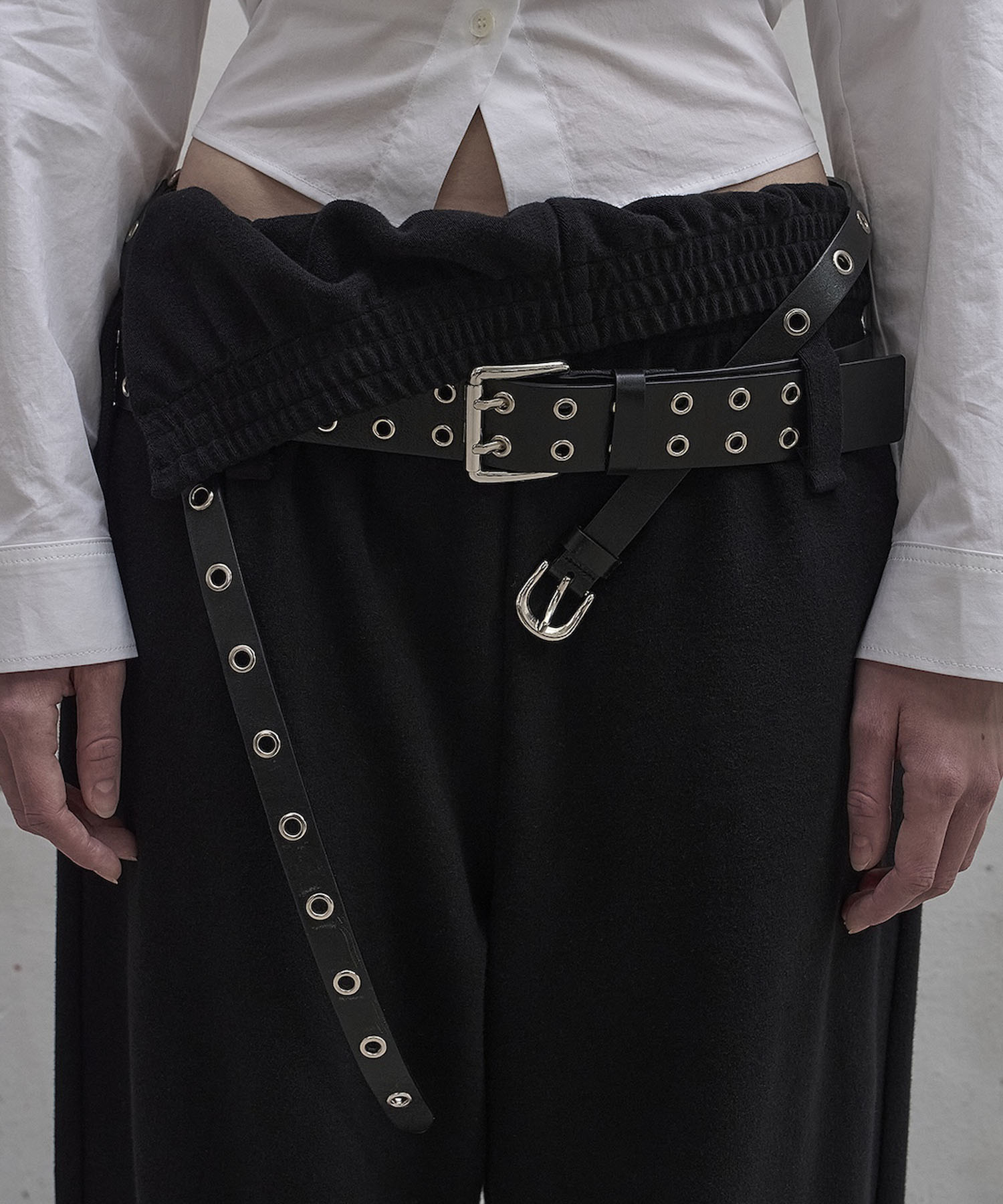 DOUBLE EYELET LEATHER BELT