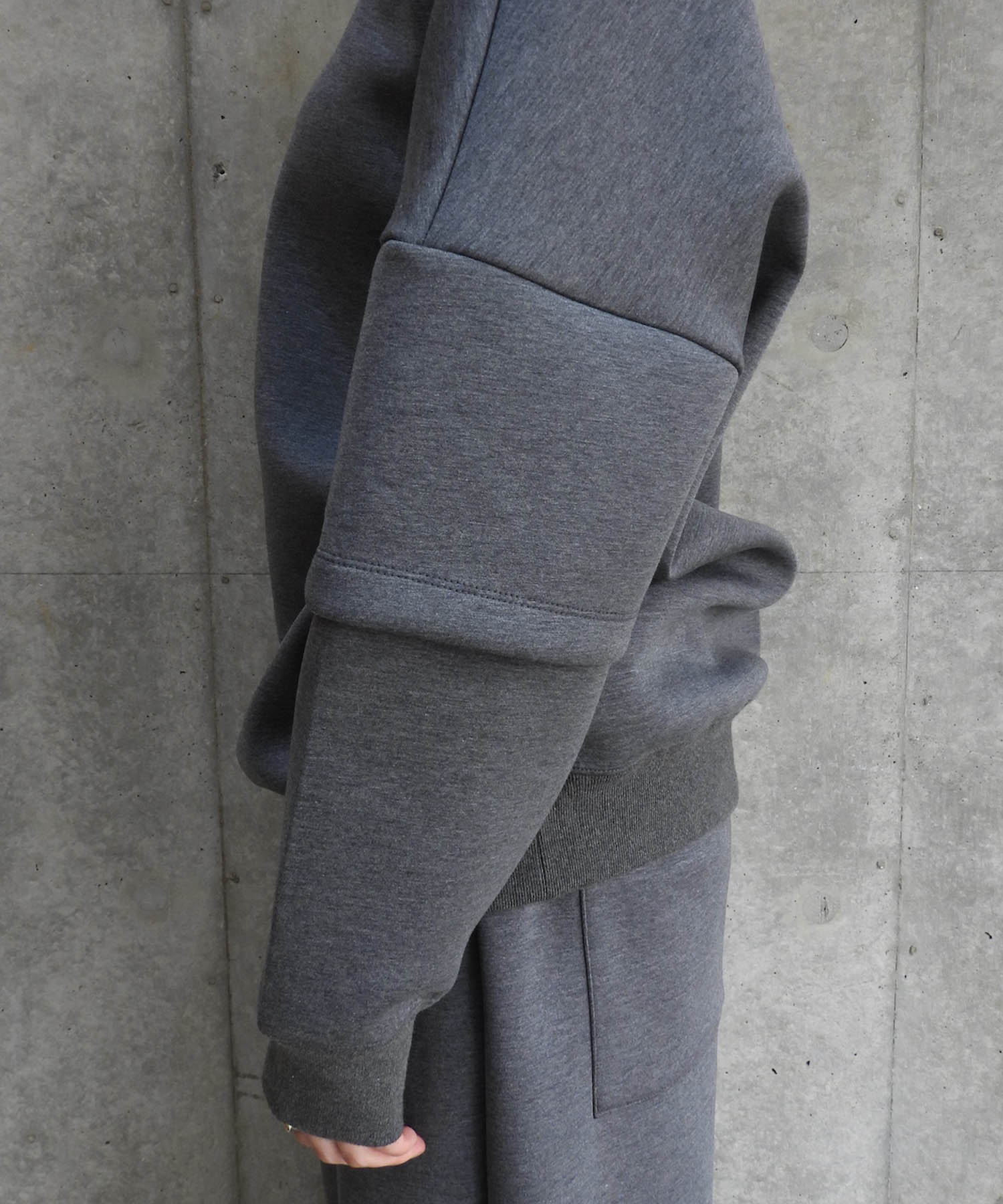 Sweat Double Sleeve top