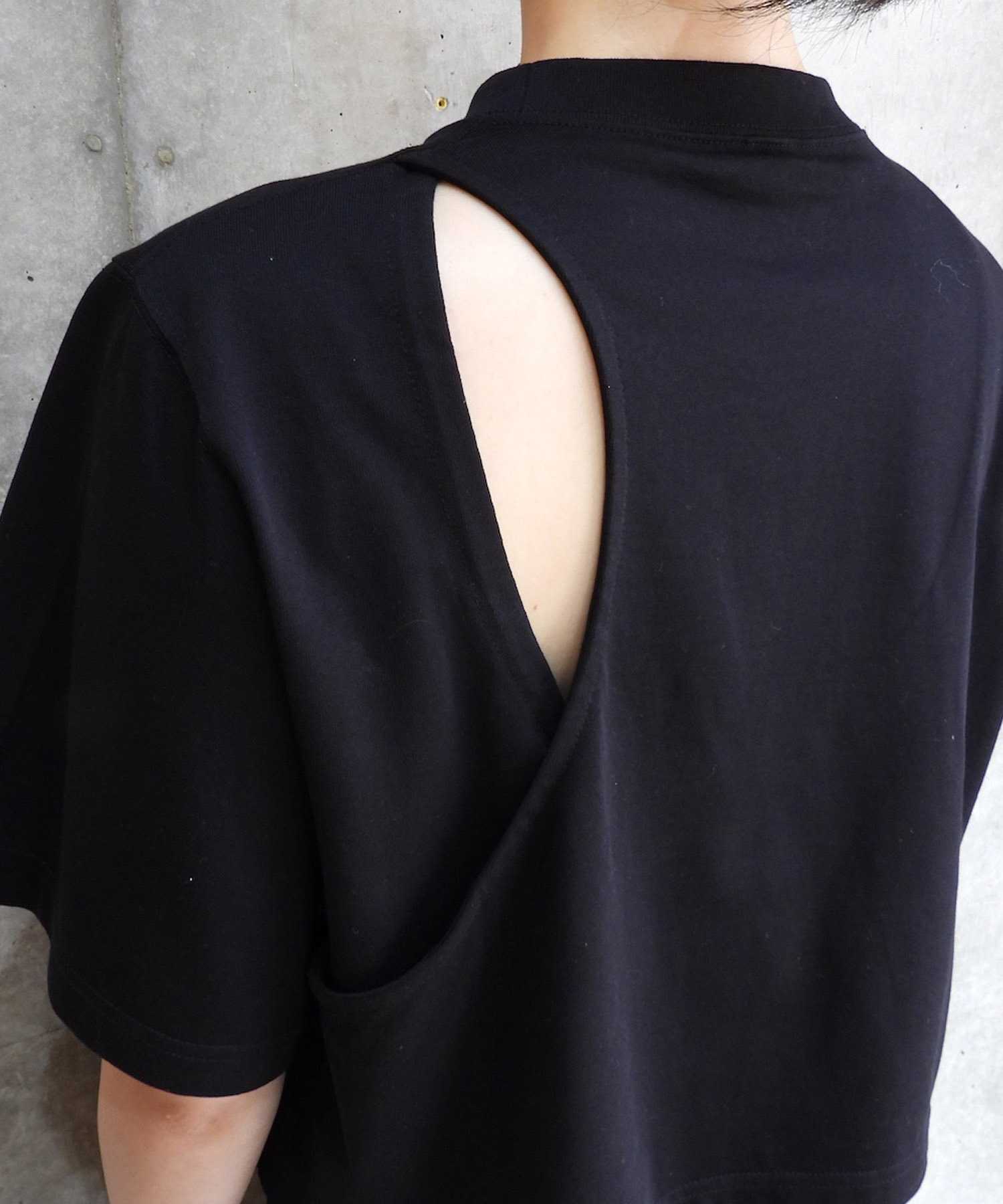 H/S Cut Out Tee