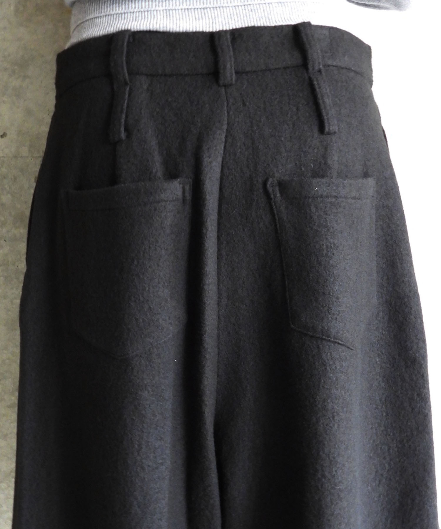 PLEATS DETAIL BERMUDA SHORTS