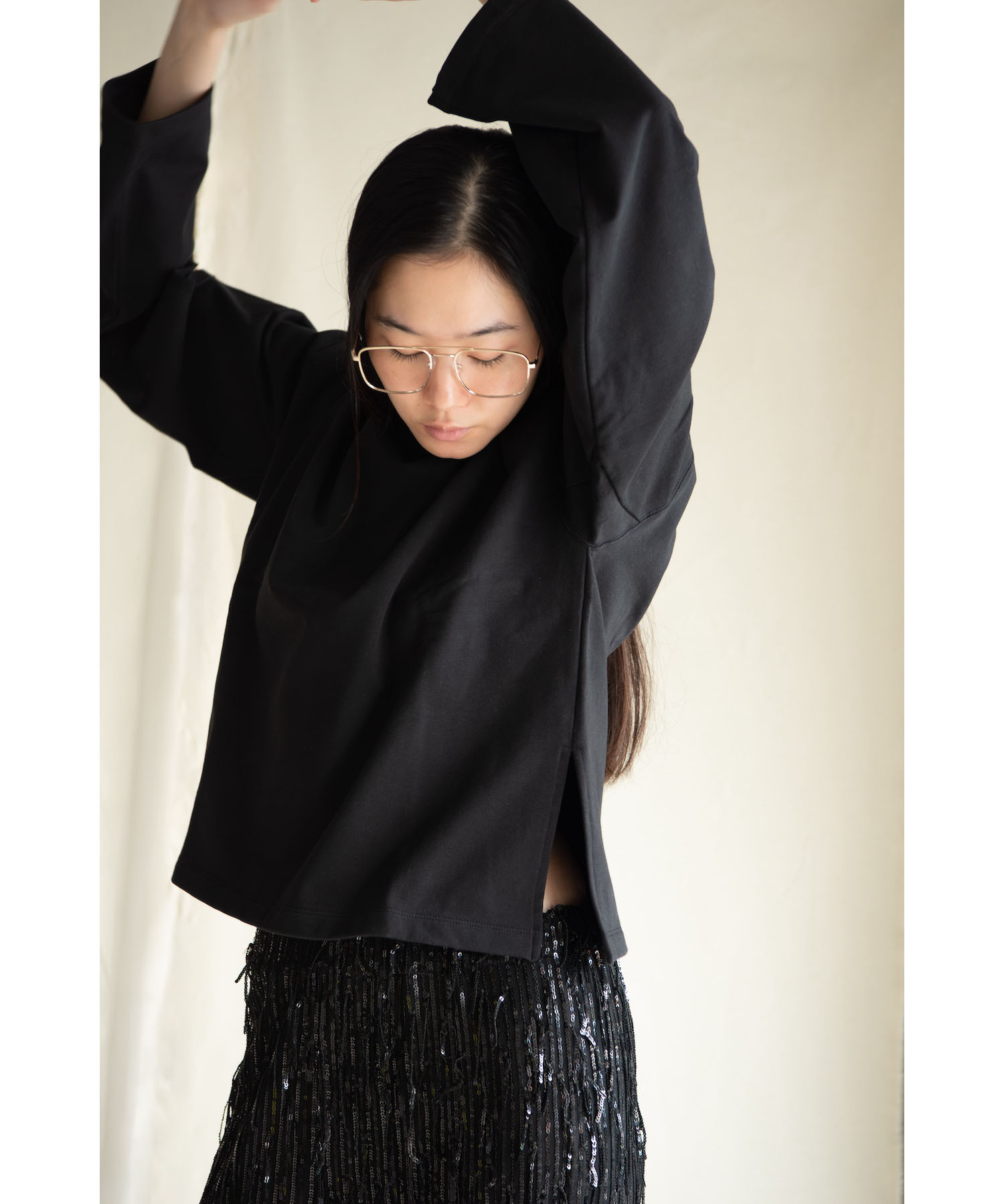 L/S Hole Sweat Shirts