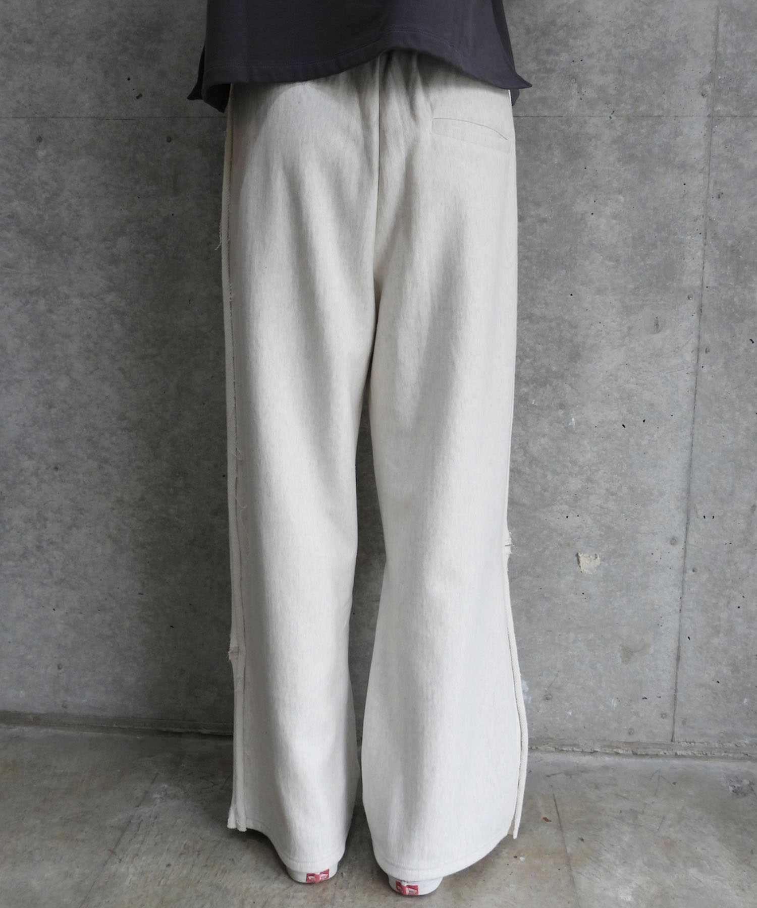 Side Row Edge Slit Pants