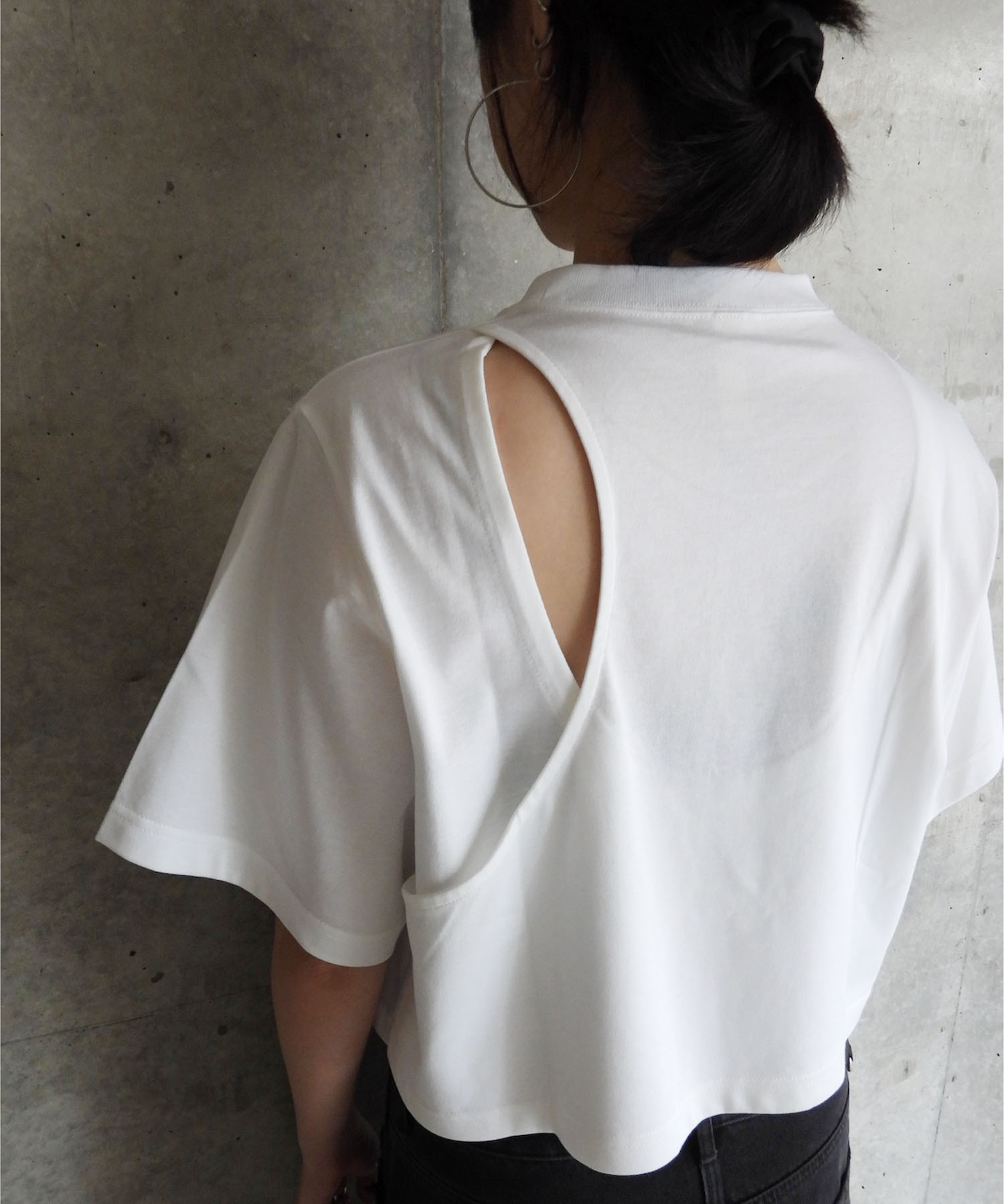 H/S Cut Out Tee