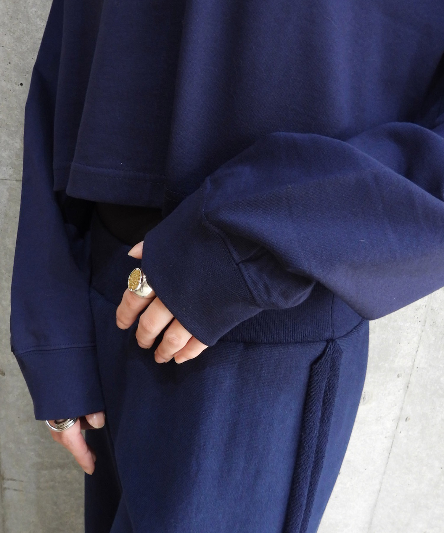 Wide Cropped L/S Tee