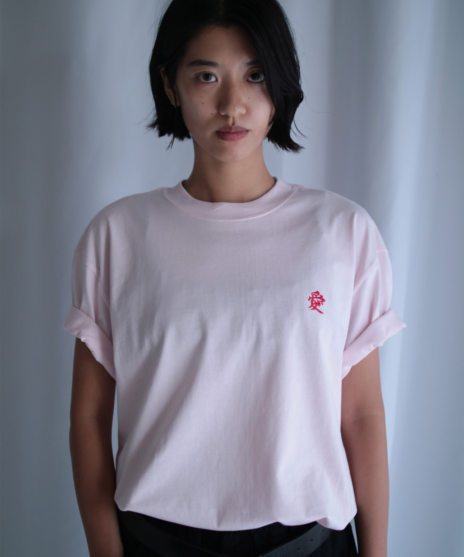 LOVE AND LIE EMBROIDERY H/S TEE【PINK】