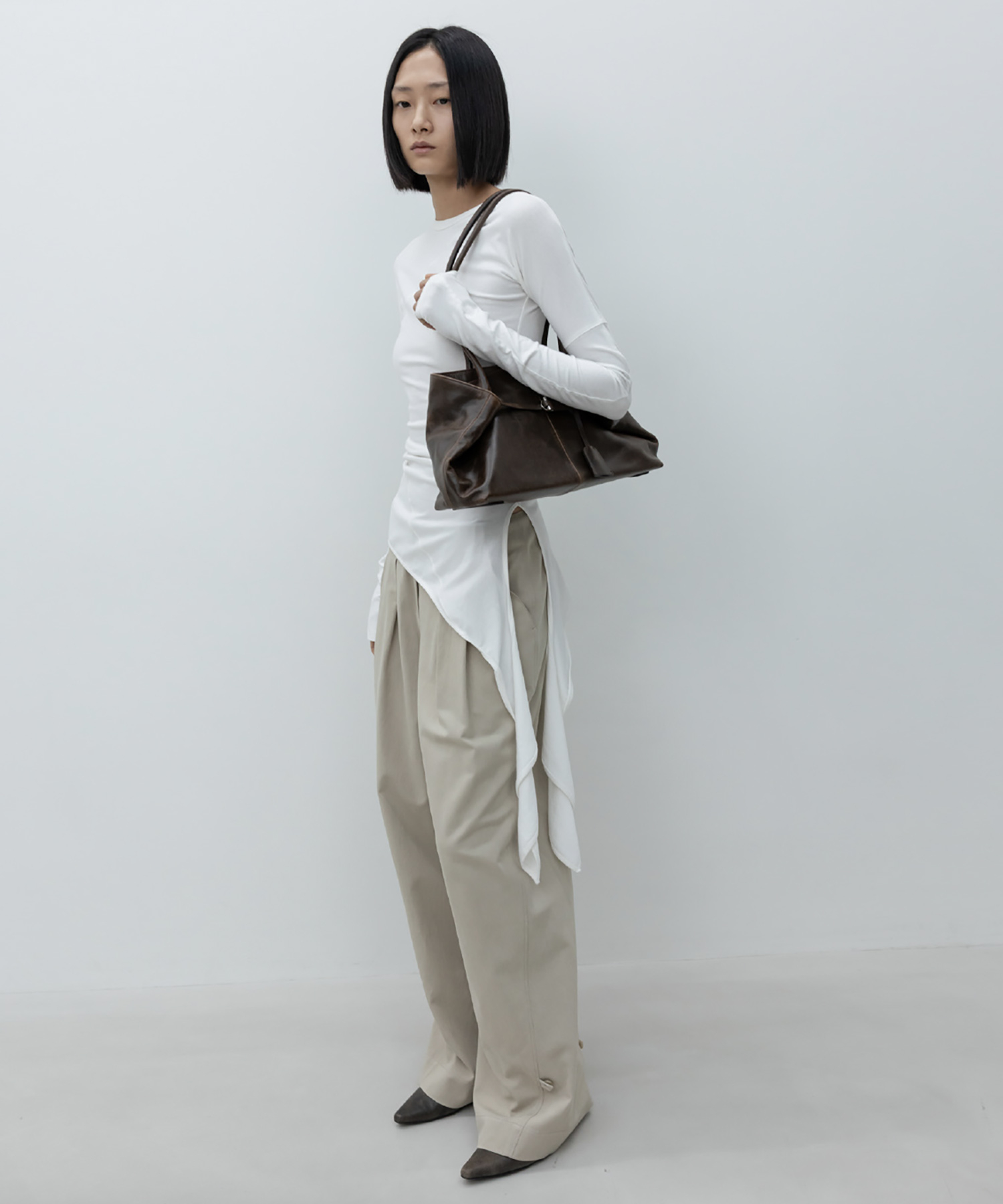 Wide Two-Tuck Pants