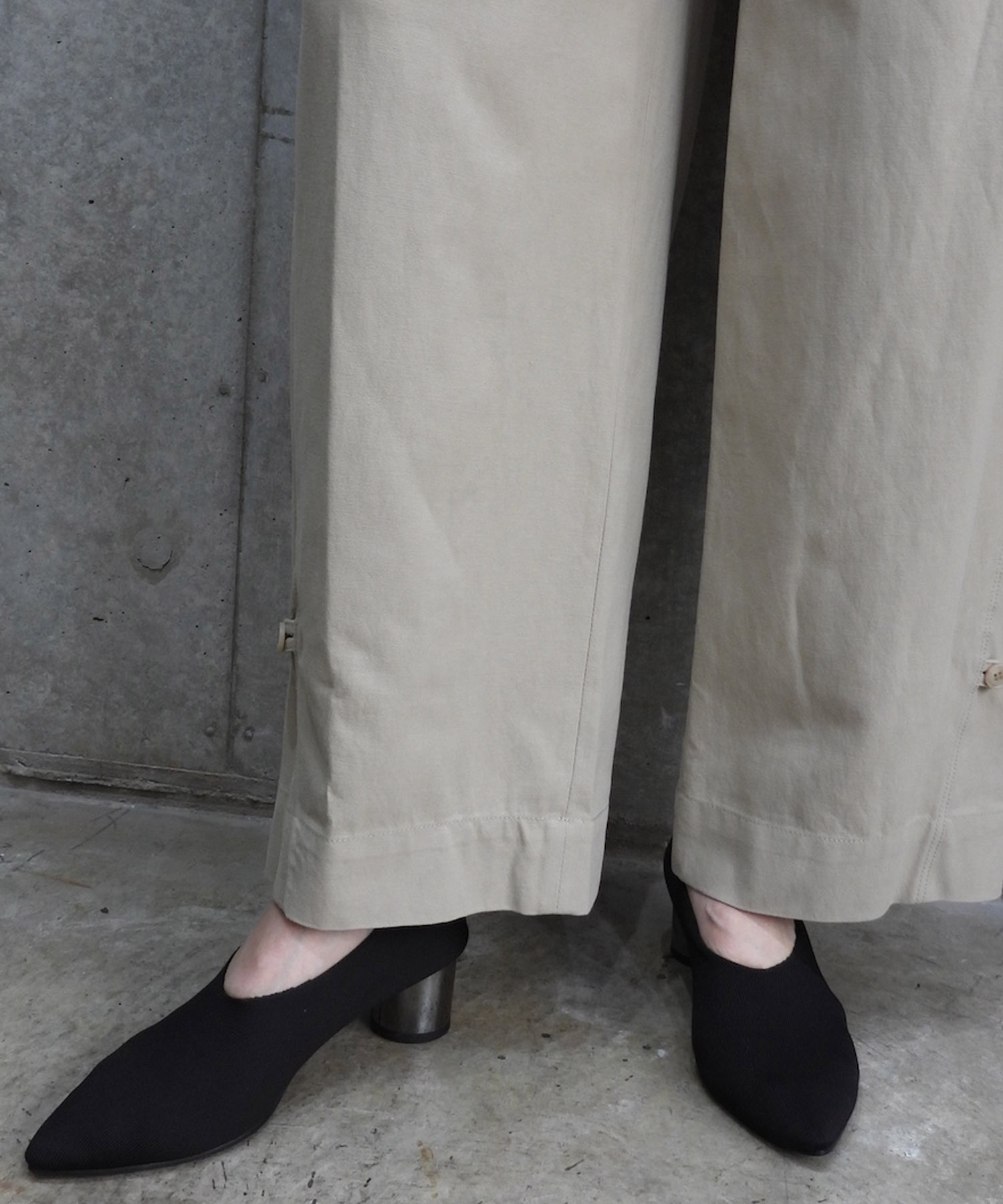 Wide Two-Tuck Pants