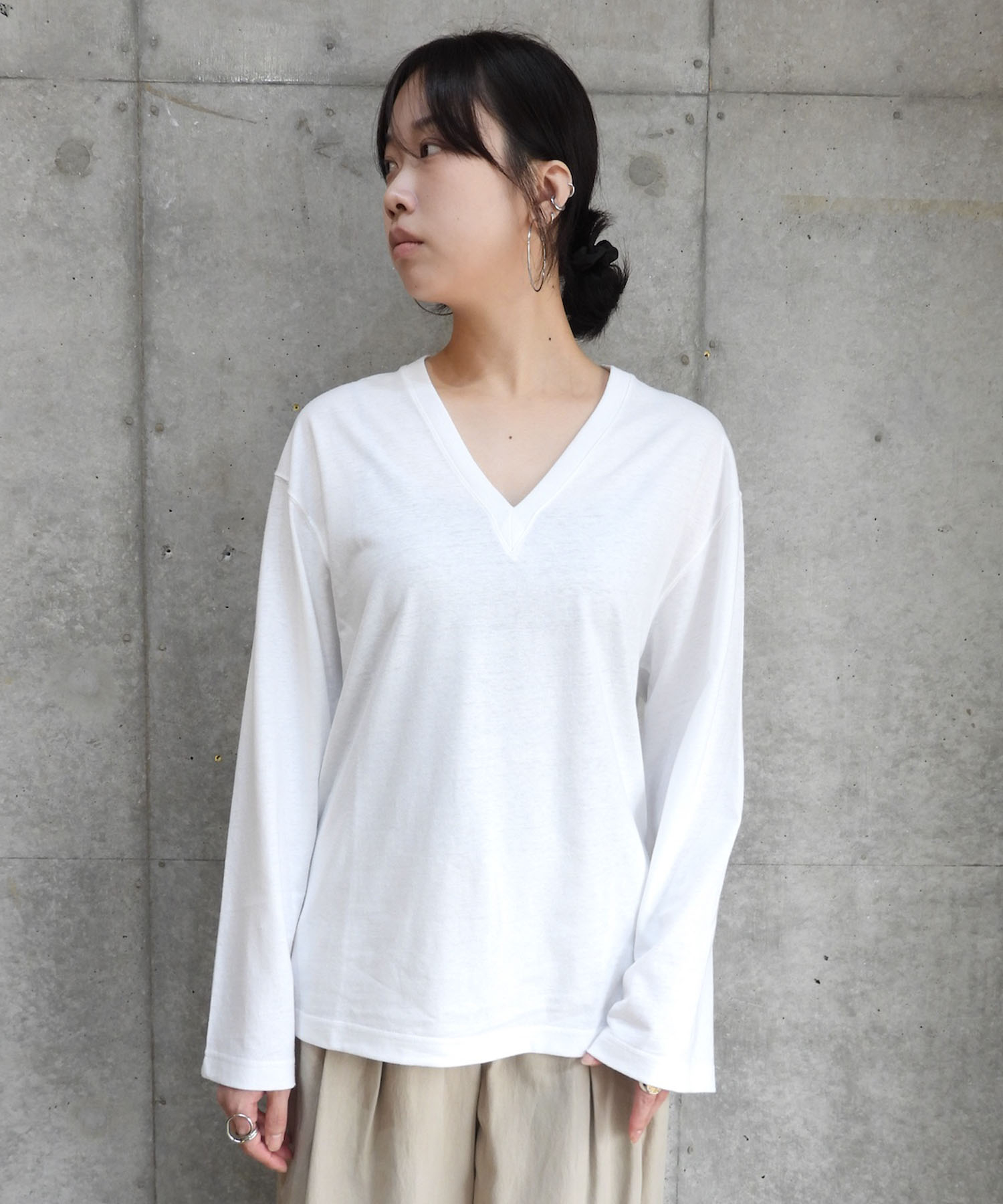 V-neck Long Sleeve Tee