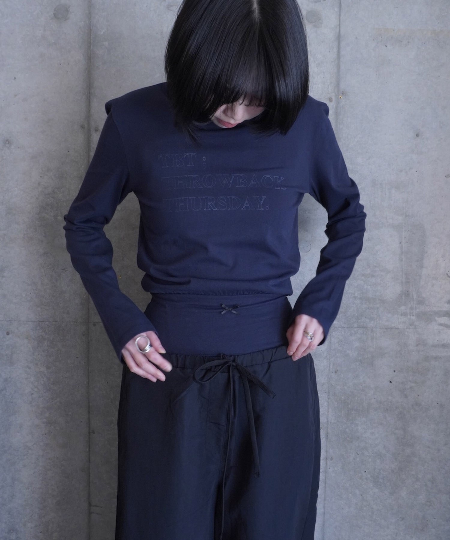 LONG-SLEEVE BODYSUIT