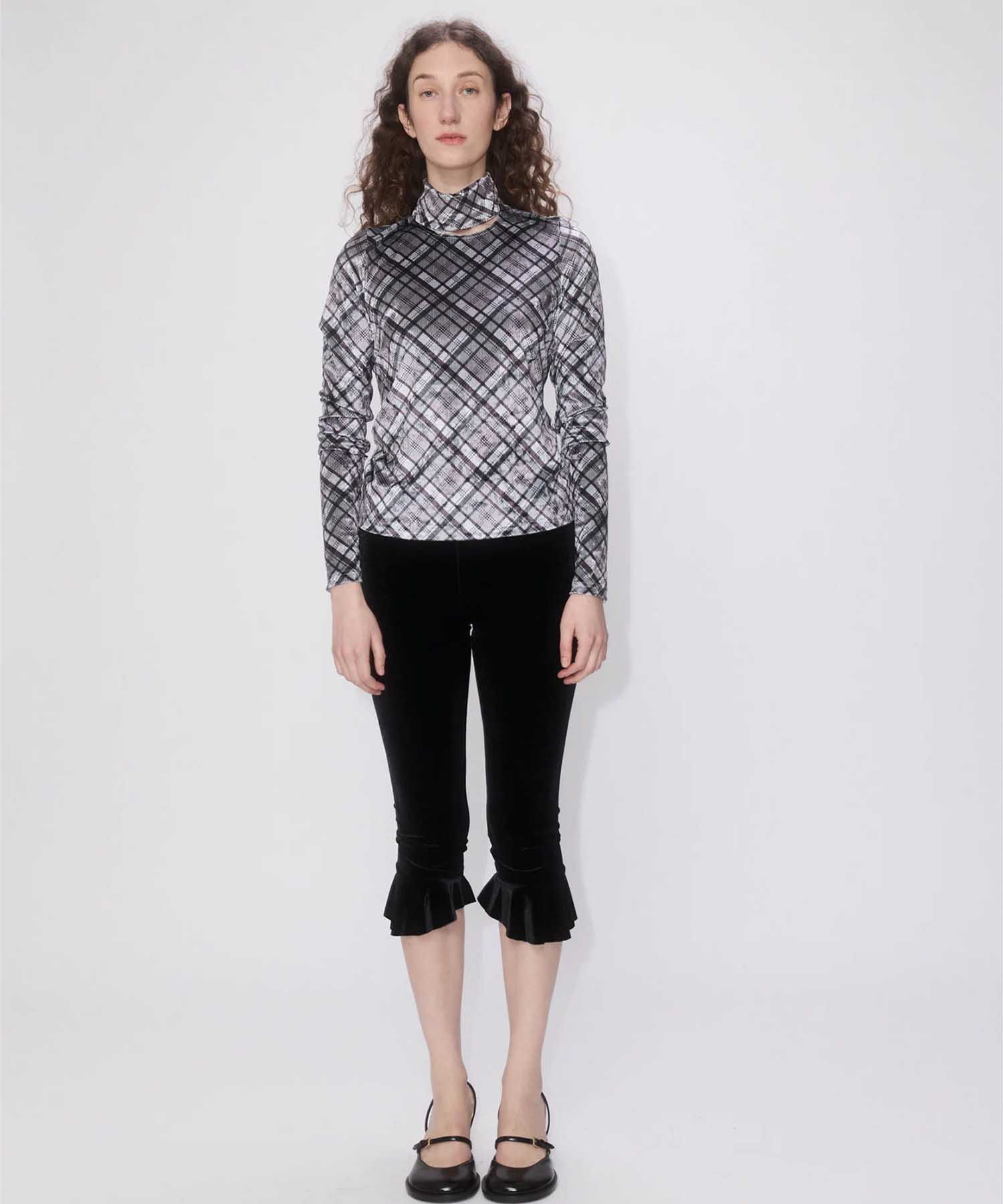 Velvet Volant Capri Pants