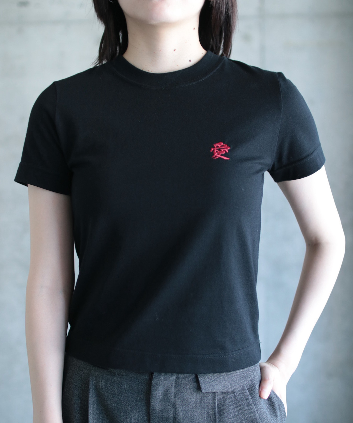 LOVE AND LIE EMBROIDERY H/S TEE