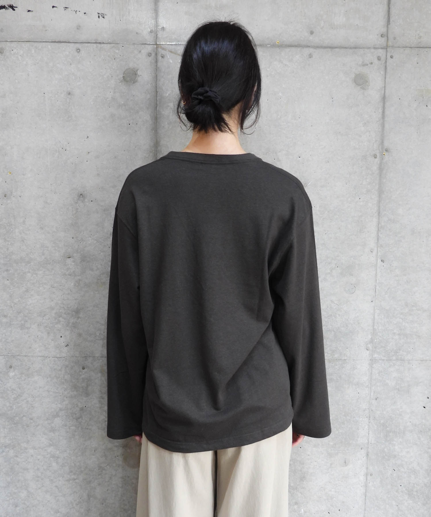 V-neck Long Sleeve Tee