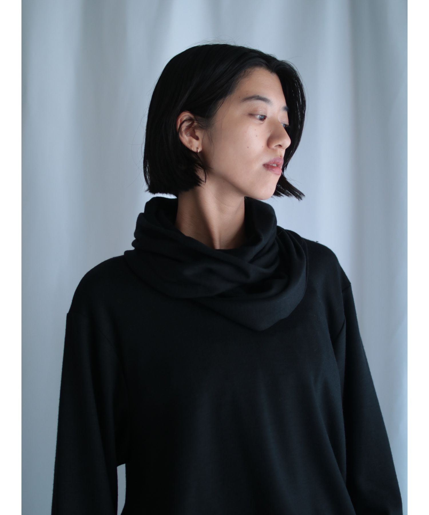 ARABIAN NECK TOP