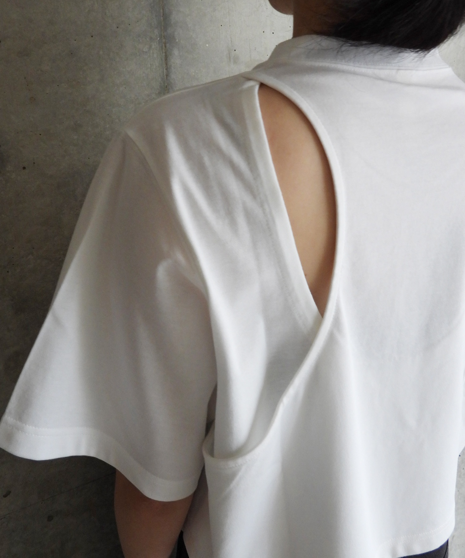 H/S Cut Out Tee