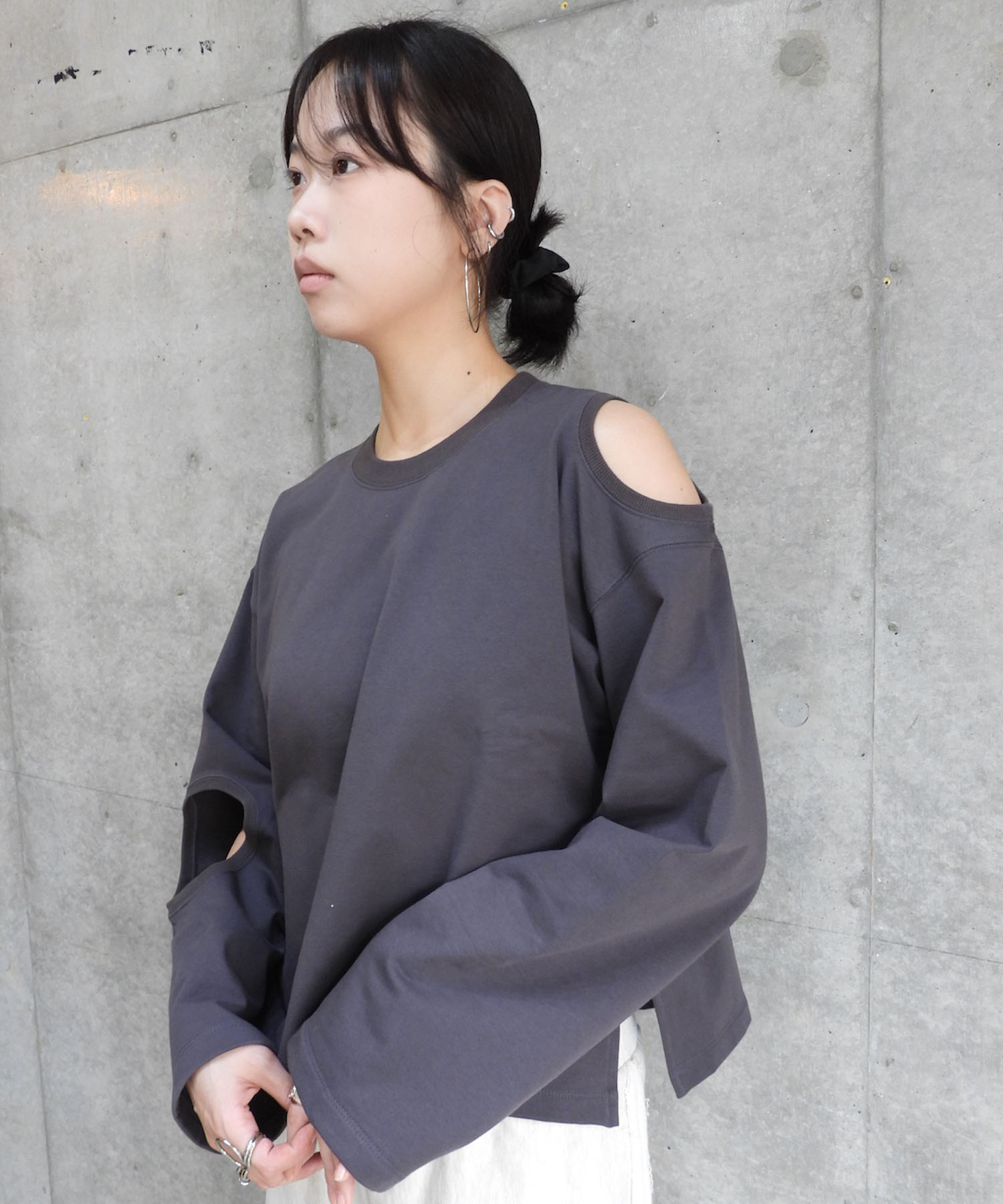 L/S Hole Sweat Shirts