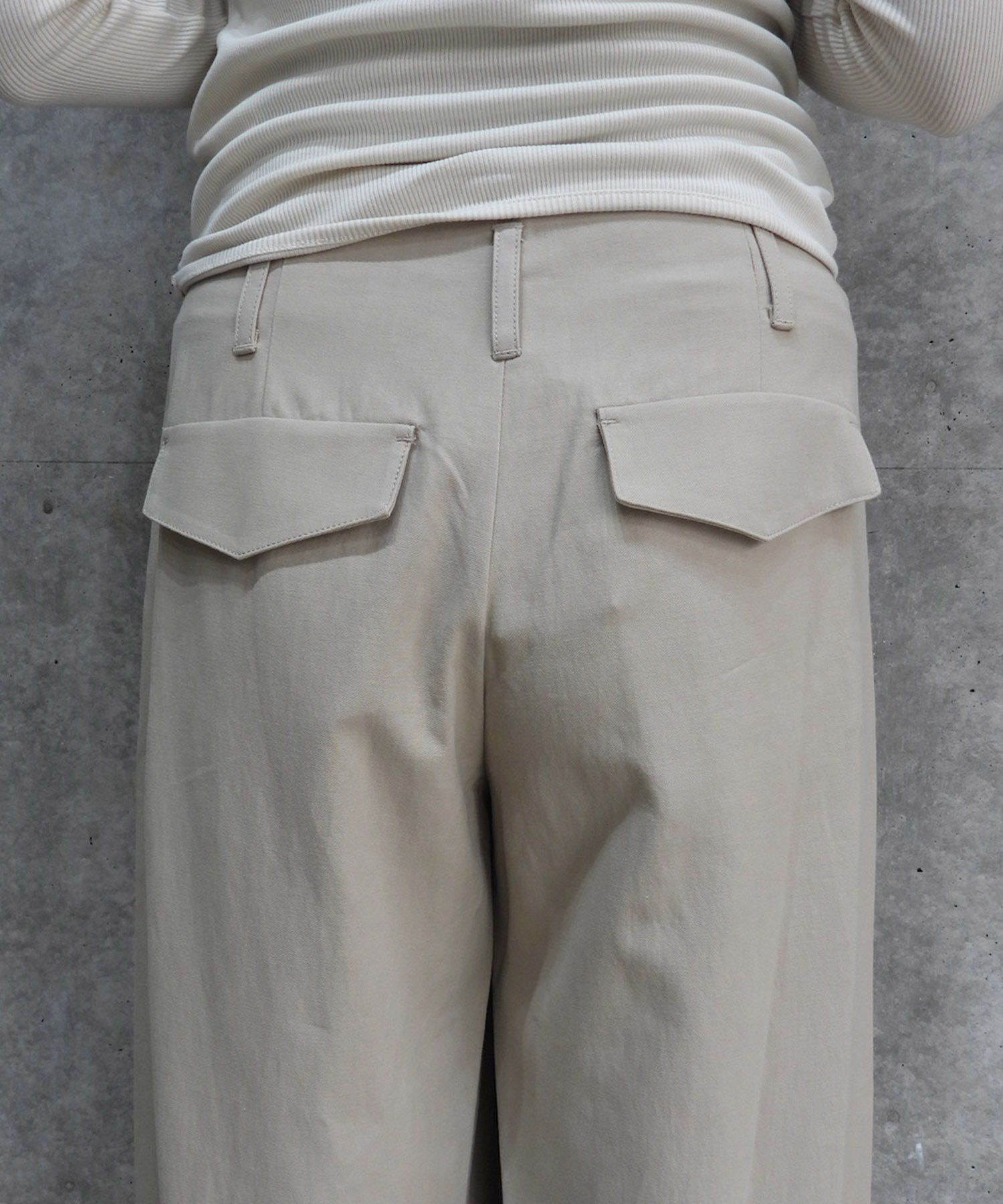 Wide Two-Tuck Pants
