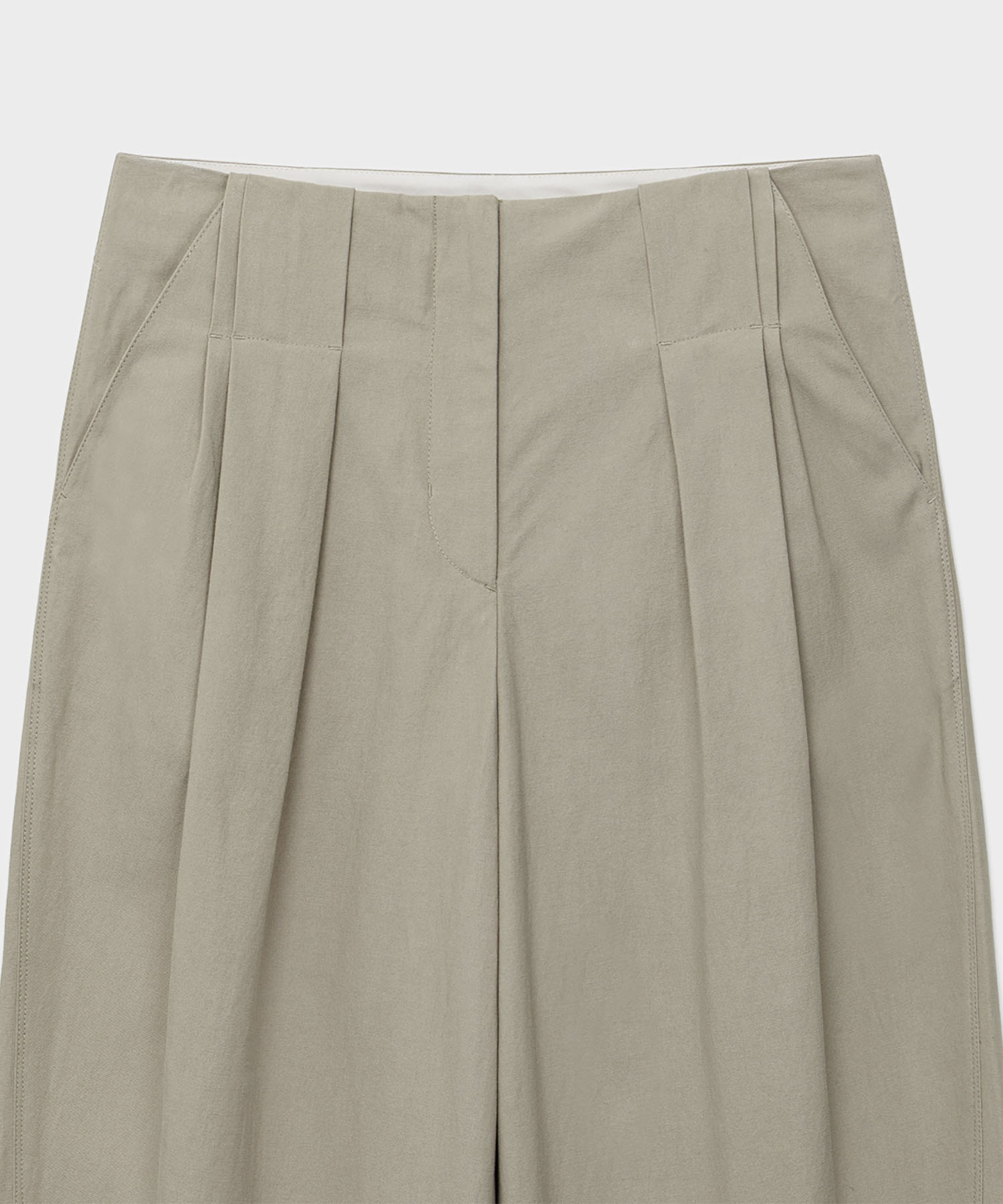 Wide Two-Tuck Pants
