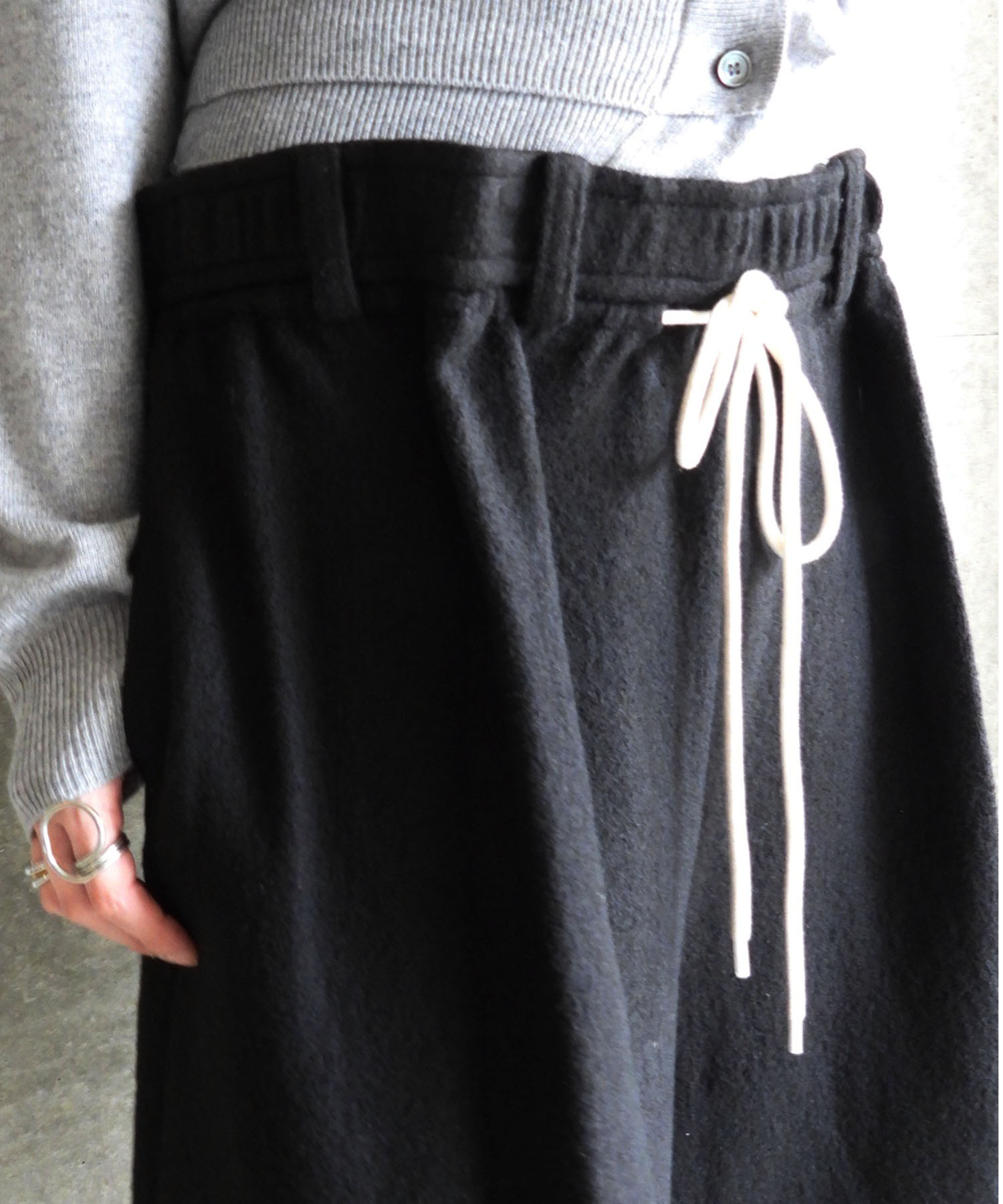 PLEATS DETAIL BERMUDA SHORTS