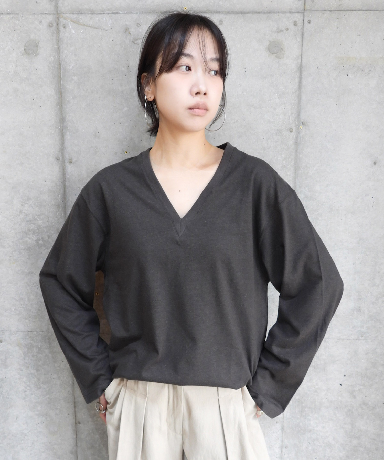 V-neck Long Sleeve Tee