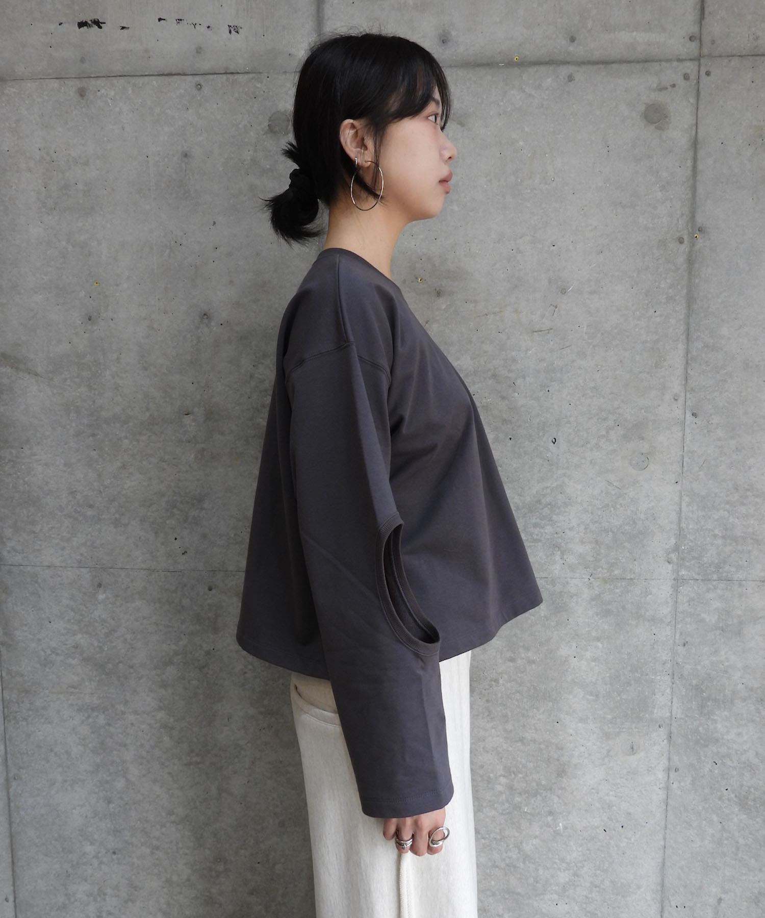 L/S Hole Sweat Shirts