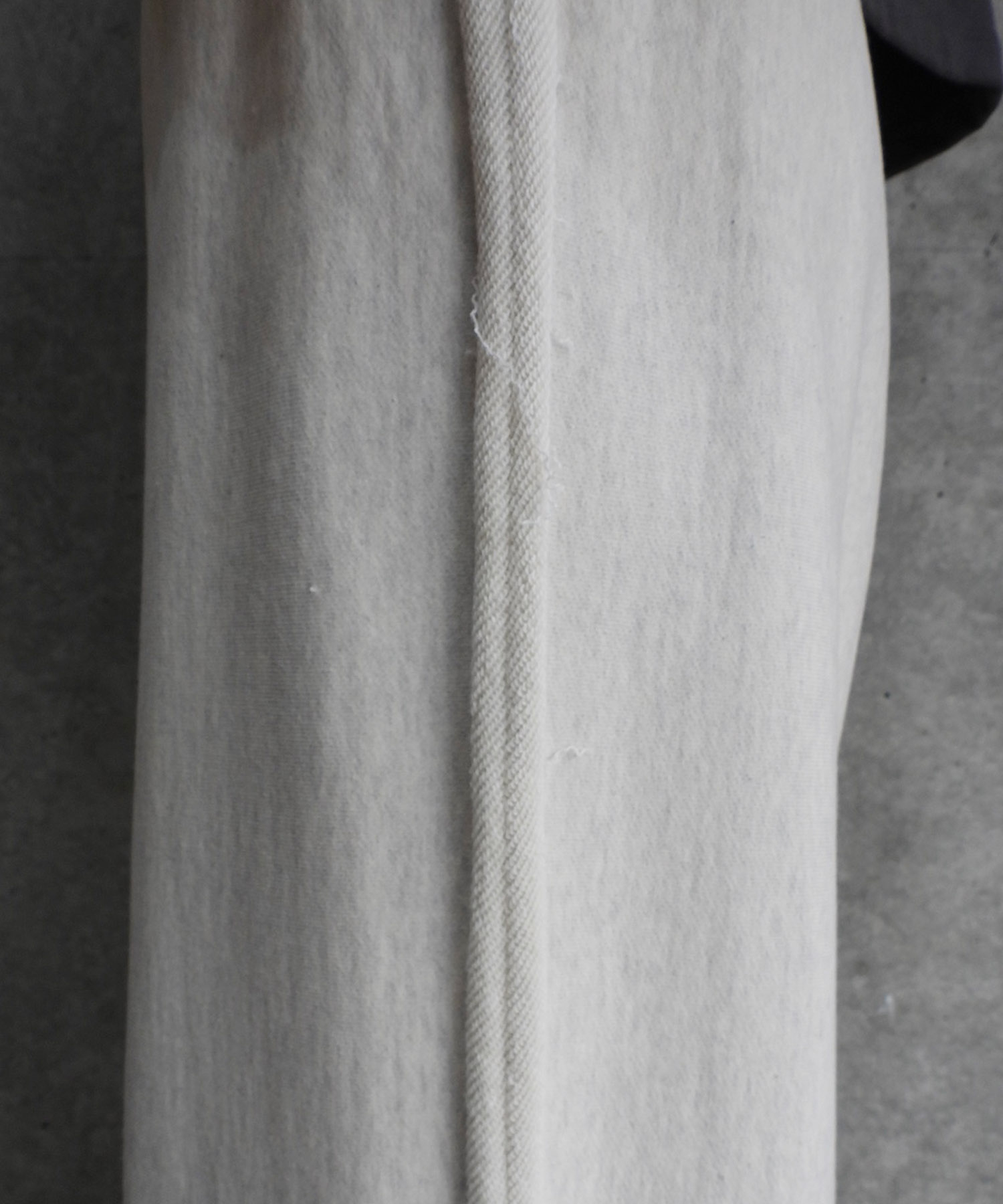 Side Row Edge Slit Pants