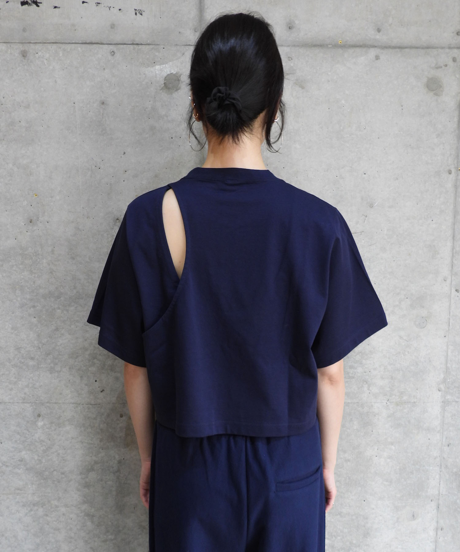 H/S Cut Out Tee