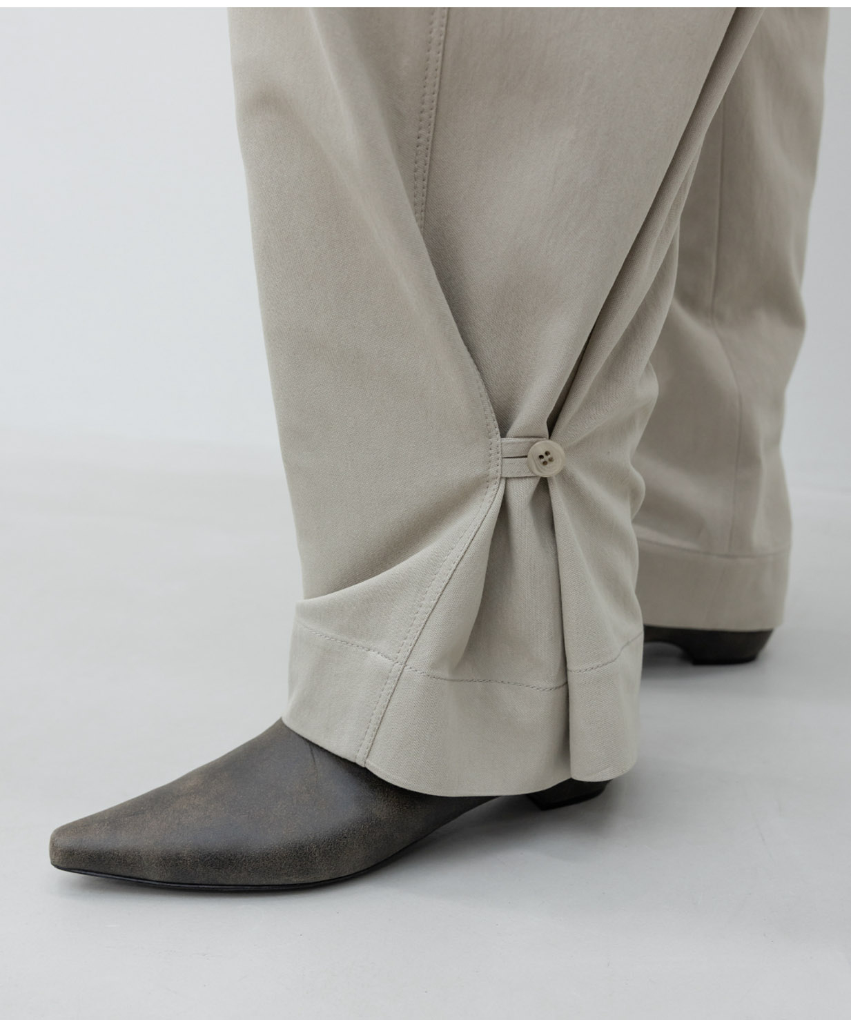 Wide Two-Tuck Pants