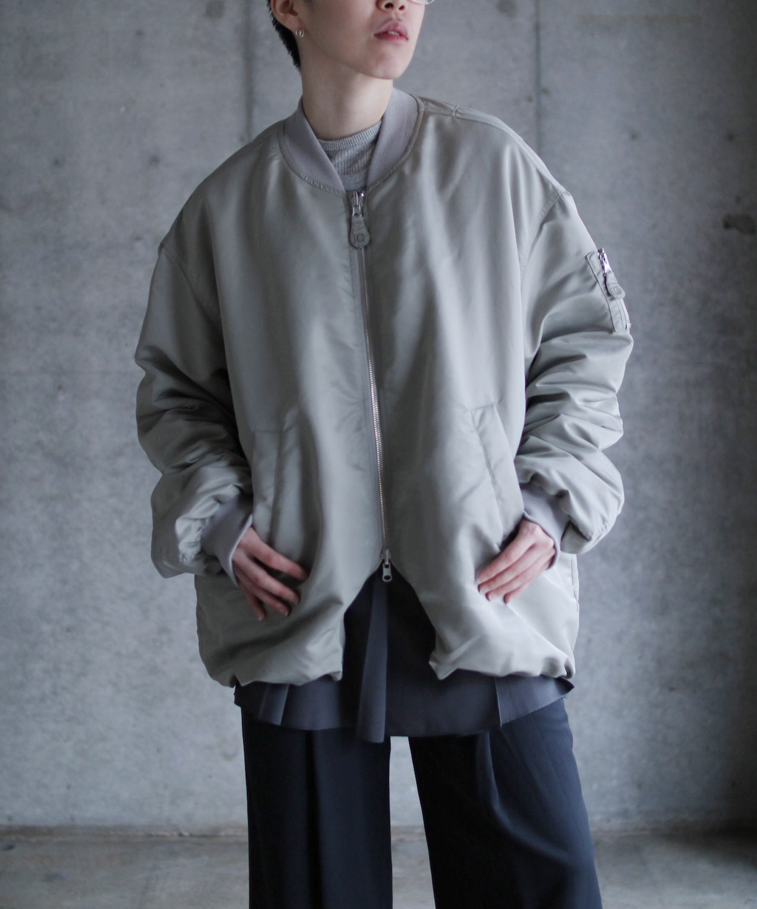 REVERSIBLE OVER FIT MA-1 JACKET
