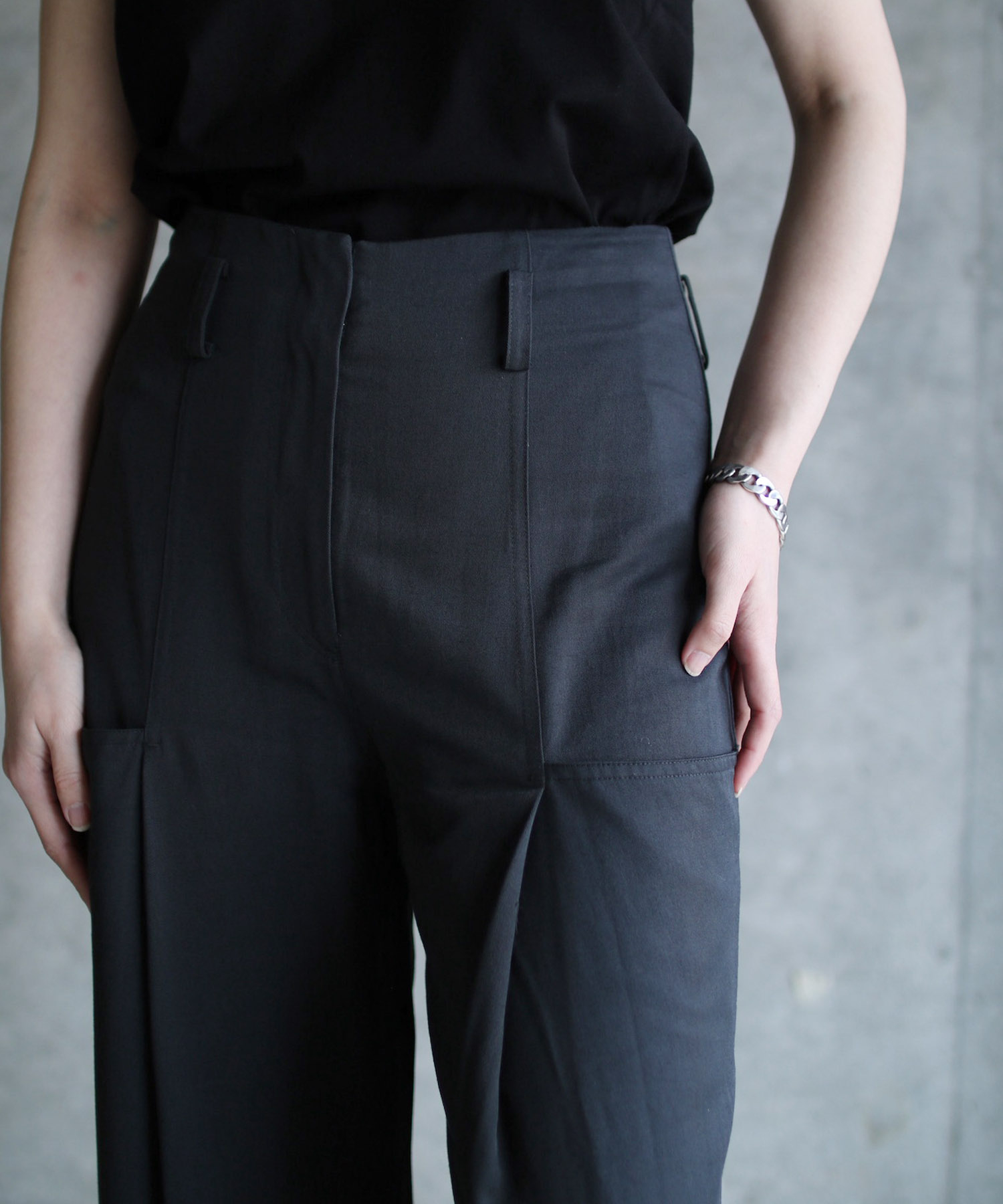 DOUBLE BELTED POCKET PANTS