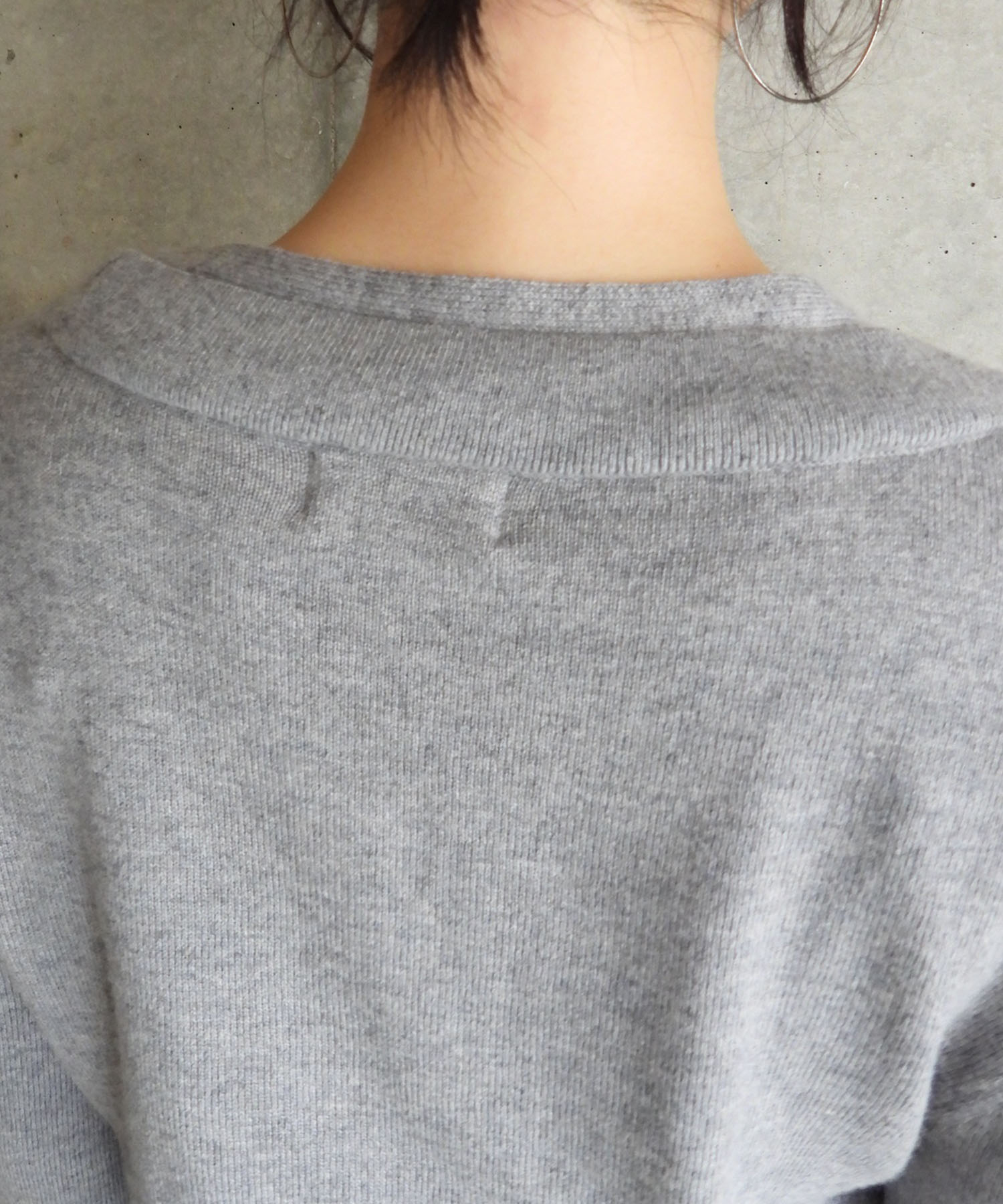DOUBLE-LAYER WAVY CARDIGAN