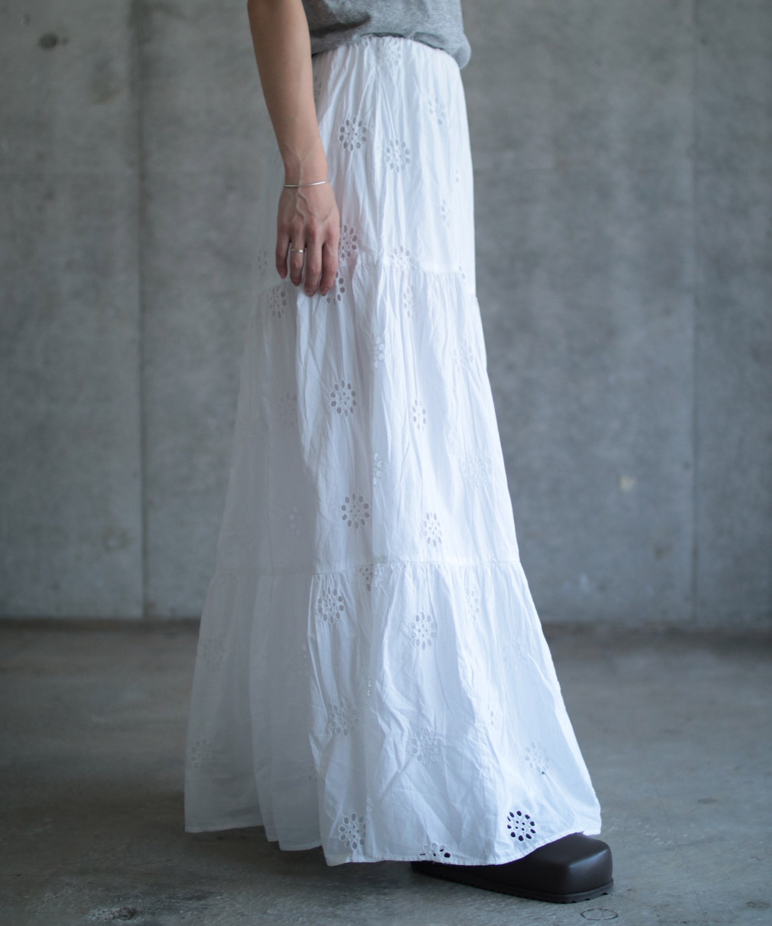 Anglaise maxi skirt