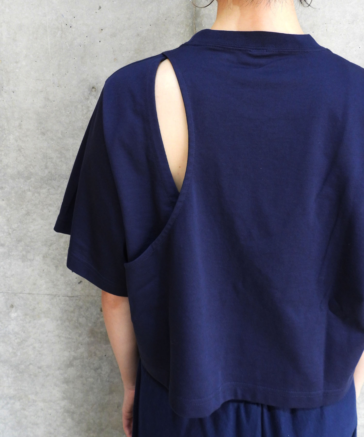 H/S Cut Out Tee