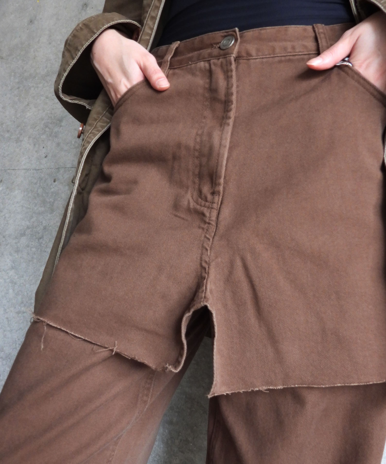FRAYED PANEL WIDE PANTS