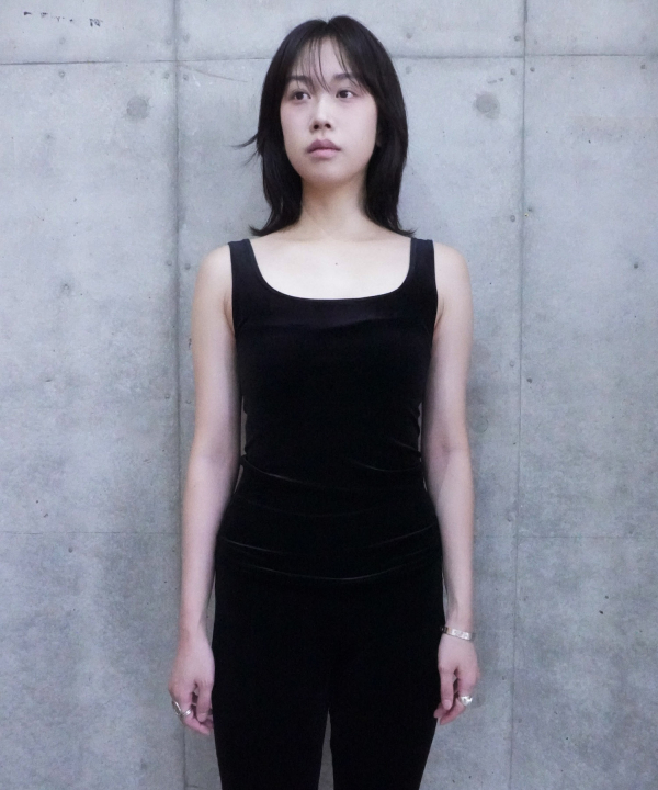 VELVET SINGLET