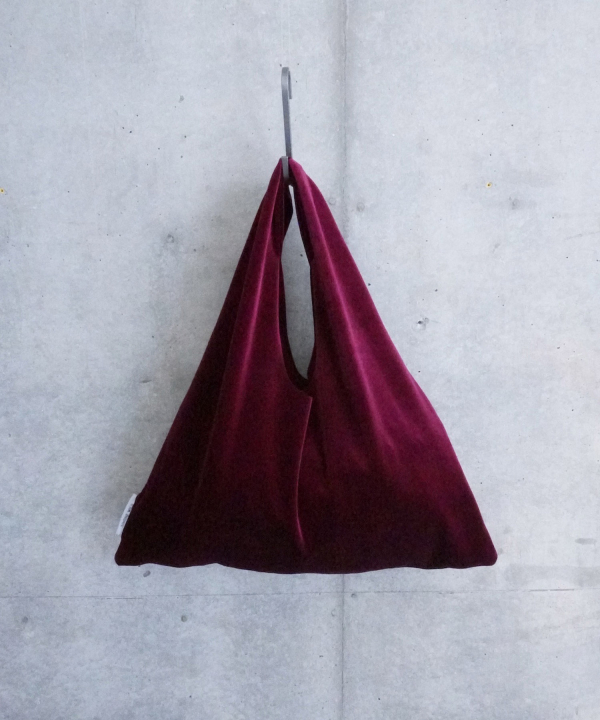 VELVET POUCH