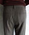 BUTTON DETAIL CAPRI PANTS