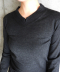 FRAYED V-NECK KNIT TOP