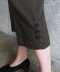BUTTON DETAIL CAPRI PANTS